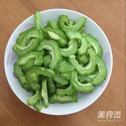 凉瓜晒干刷碗可以吃吗视频,揭秘传统清洁用品的神奇功效