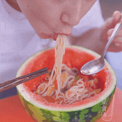 螺蛳粉吃瓜视频,一场美食与娱乐的跨界盛宴